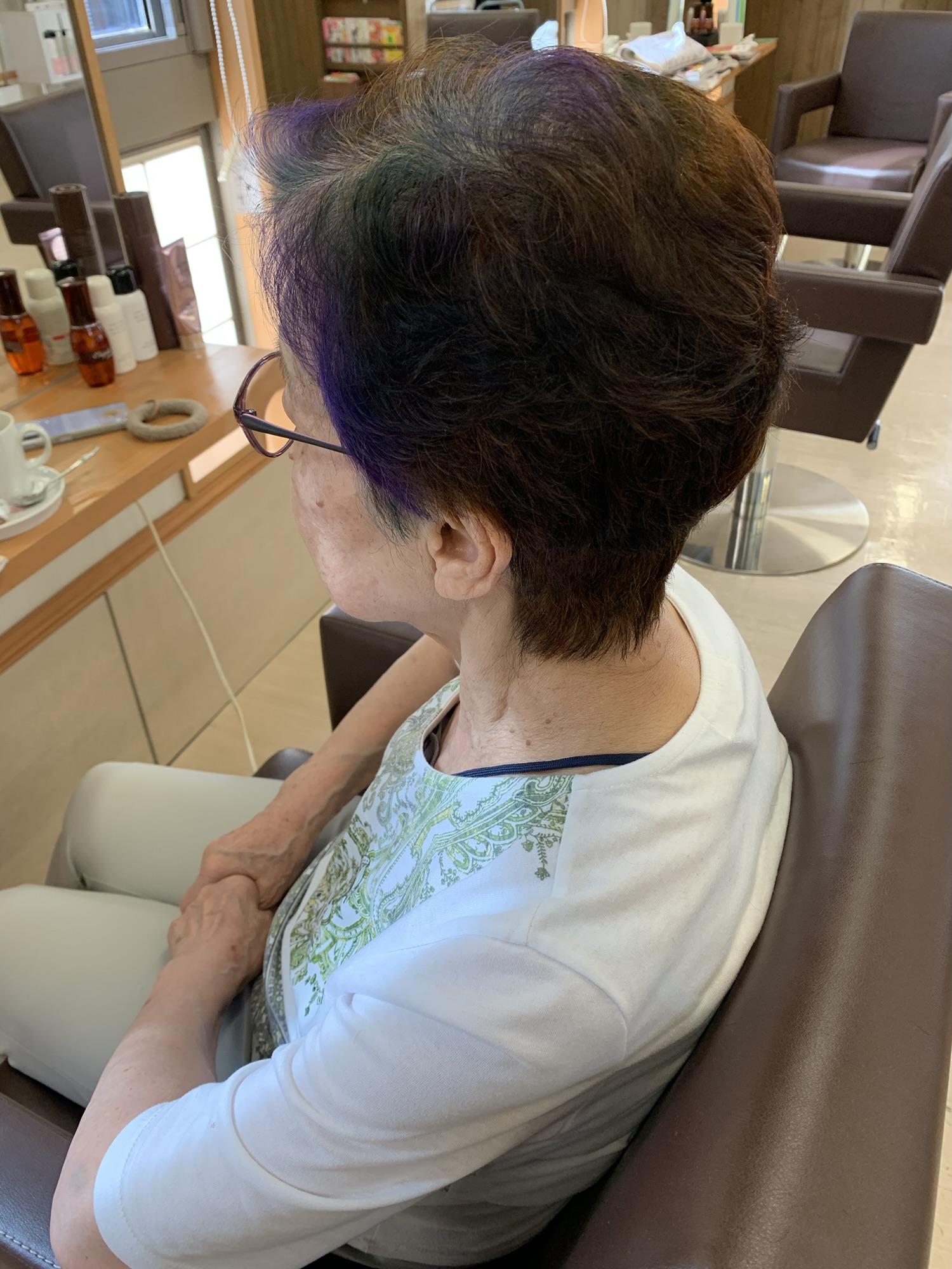 ヘアマニキュア